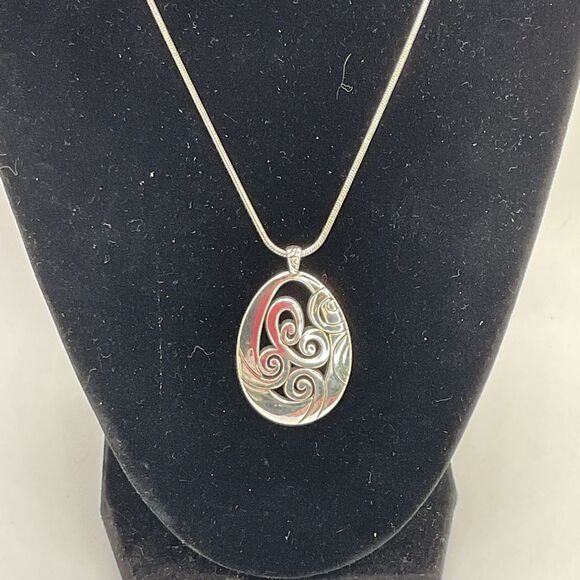 Brighton Mingle Pendant Necklace - Picture 5 of 6